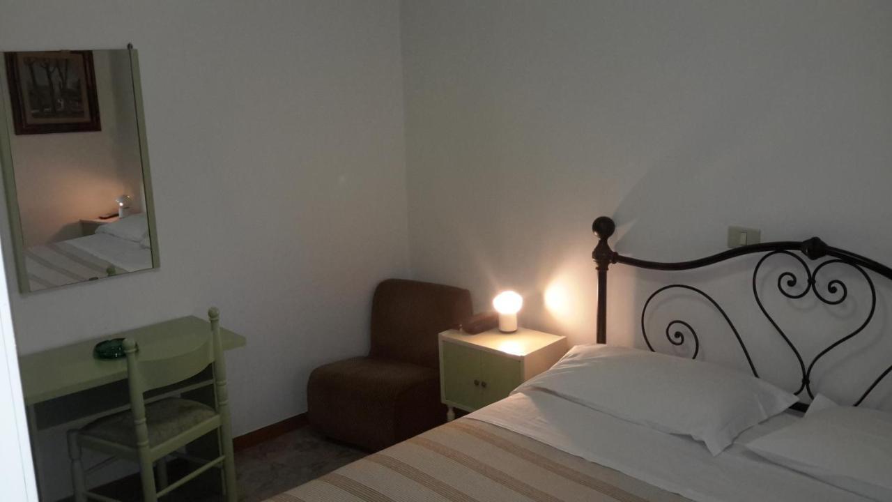 Verena Dependance Savoia & Campana มอนเตกาตินี แตร์เม ภายนอก รูปภาพ